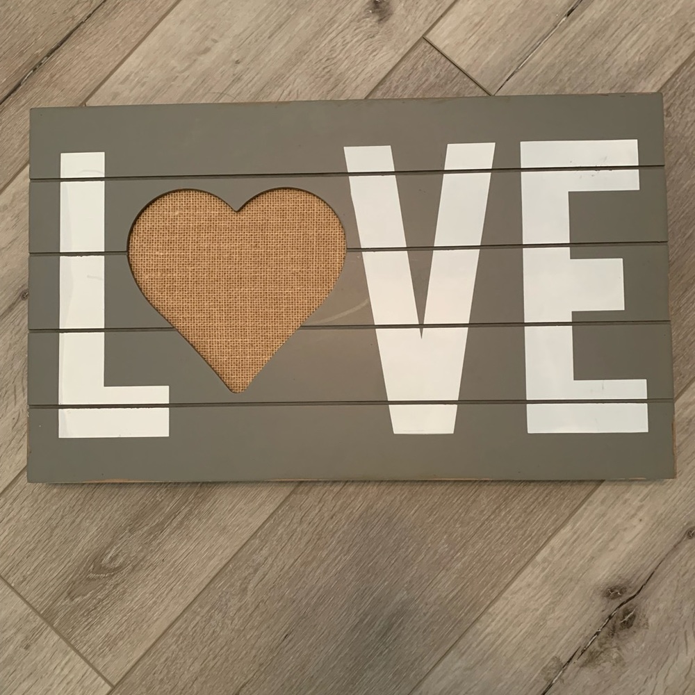 Love wall sign